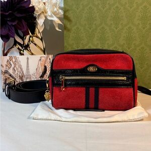Beautiful Gucci Red Belt Bag